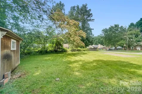 900 Highland Mist Lane Charlotte NC 28215