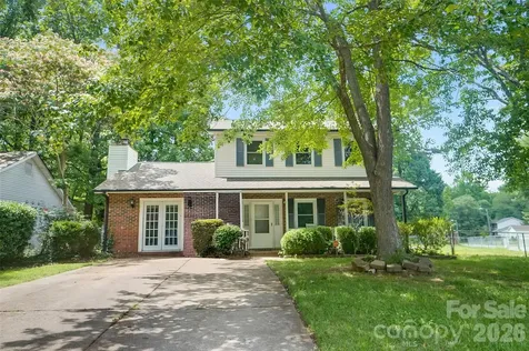 900 Highland Mist Lane Charlotte NC 28215