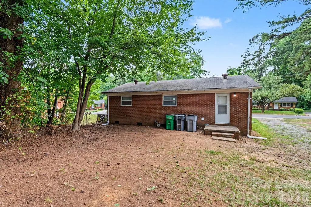 9131 Feldbank Drive Charlotte NC 28216