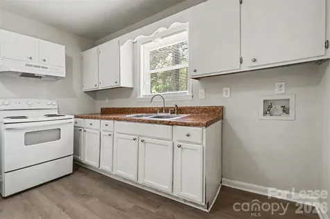 9131 Feldbank Drive Charlotte NC 28216