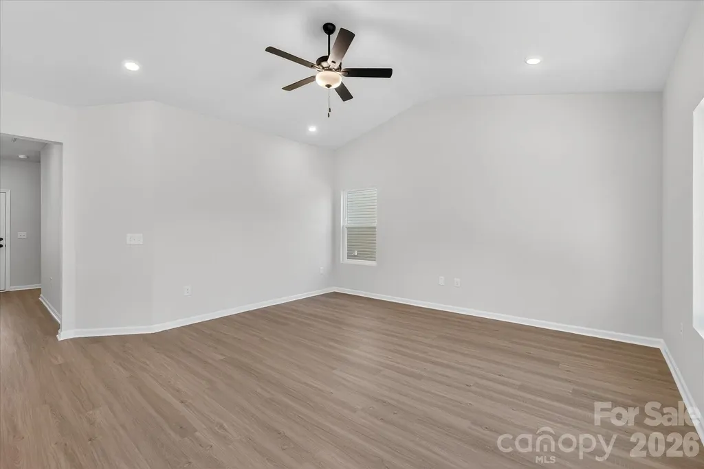 3184 Strong Box Lane Gastonia NC 28052