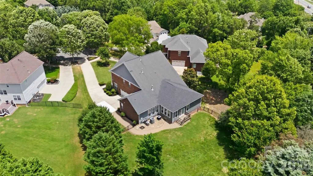 1416 Shade Tree Court Matthews NC 28104