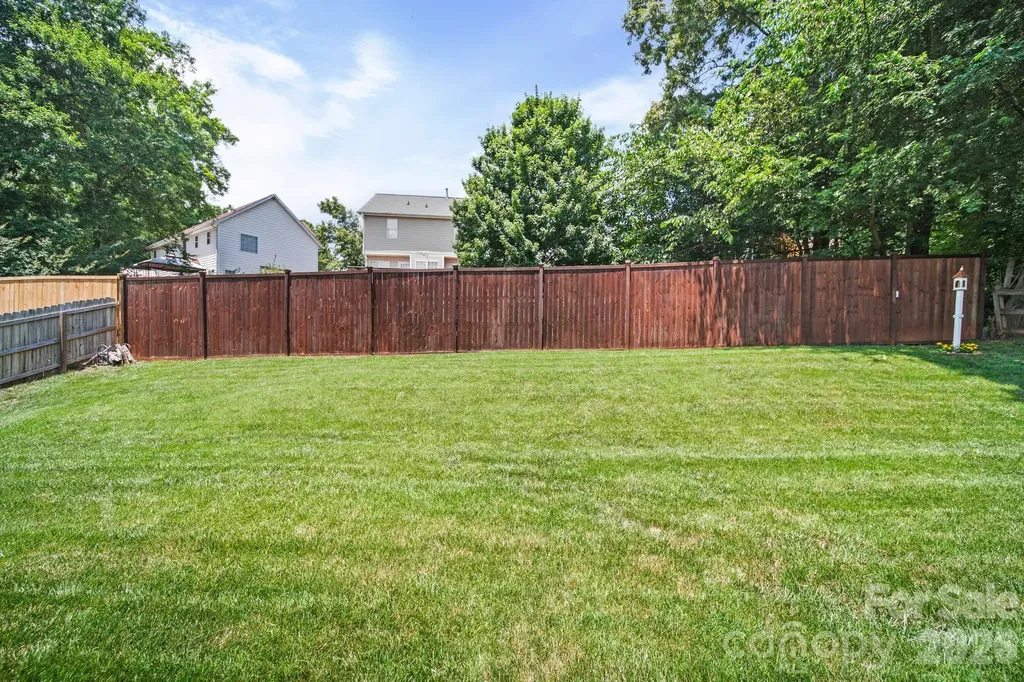 7800 Red Oaks Trail Waxhaw NC 28173