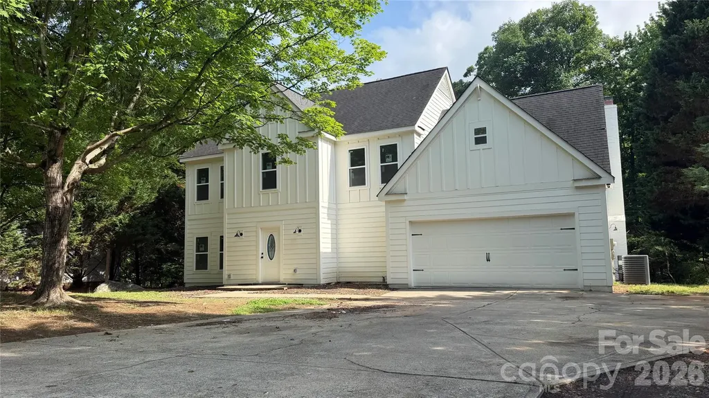 2033 Colony Hill Drive Charlotte NC 28214