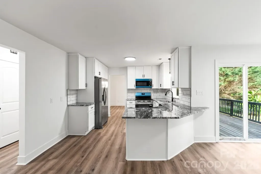 2033 Colony Hill Drive Charlotte NC 28214