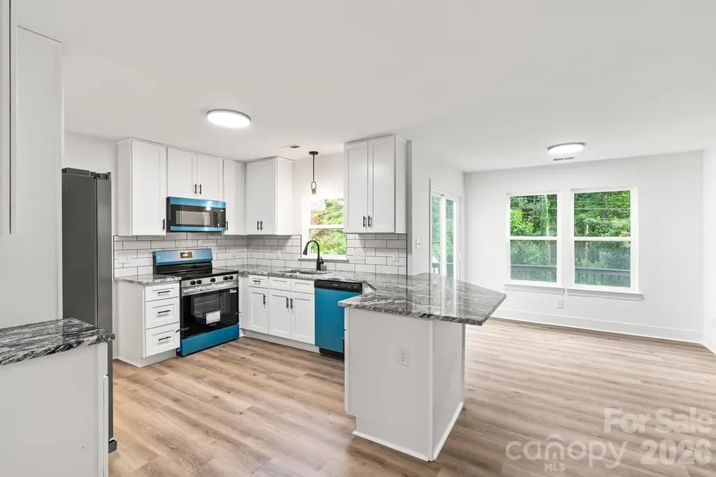 2033 Colony Hill Drive Charlotte NC 28214