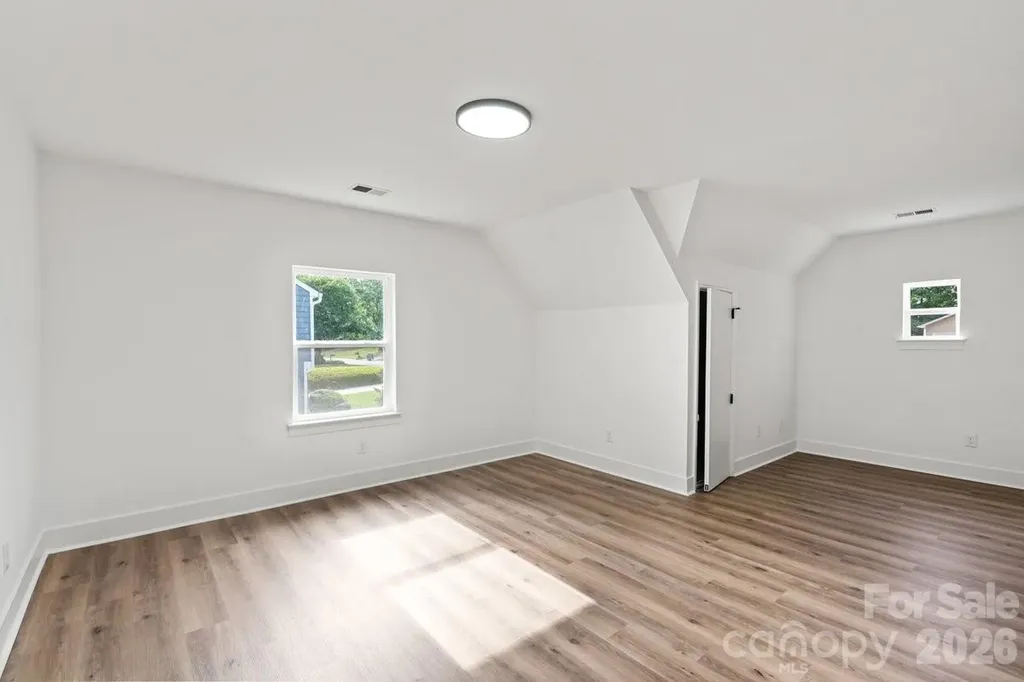 2033 Colony Hill Drive Charlotte NC 28214