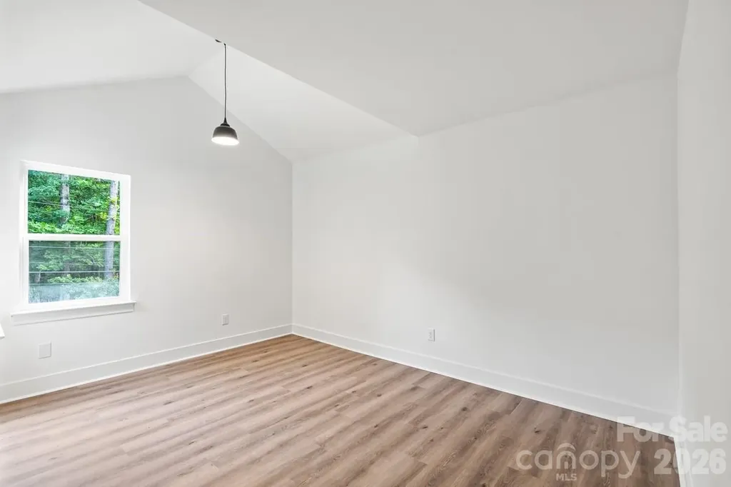 2033 Colony Hill Drive Charlotte NC 28214