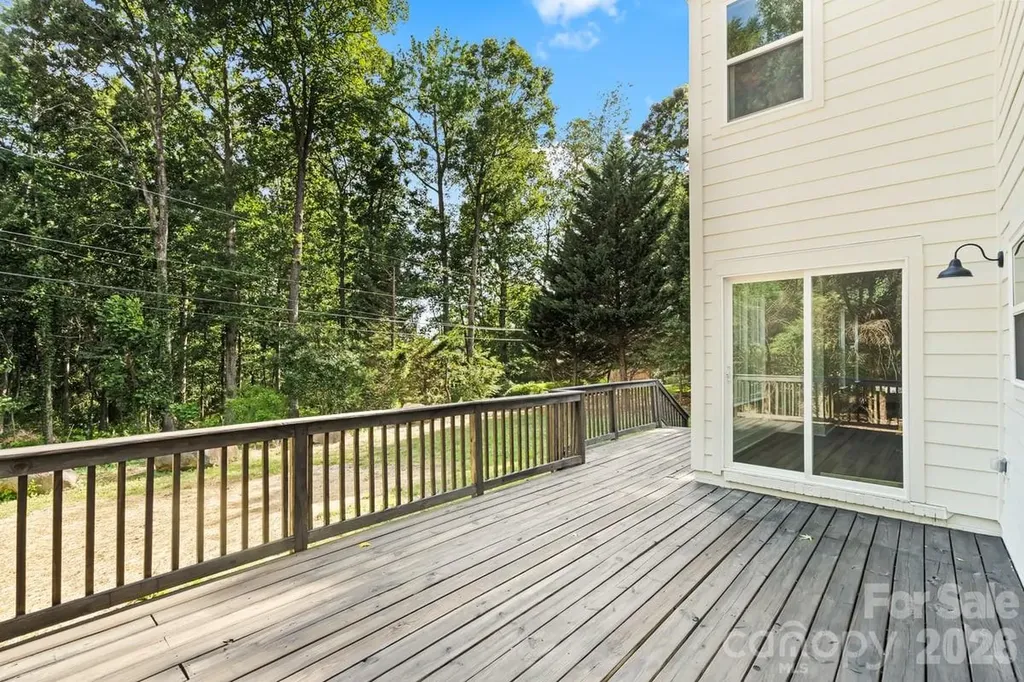 2033 Colony Hill Drive Charlotte NC 28214