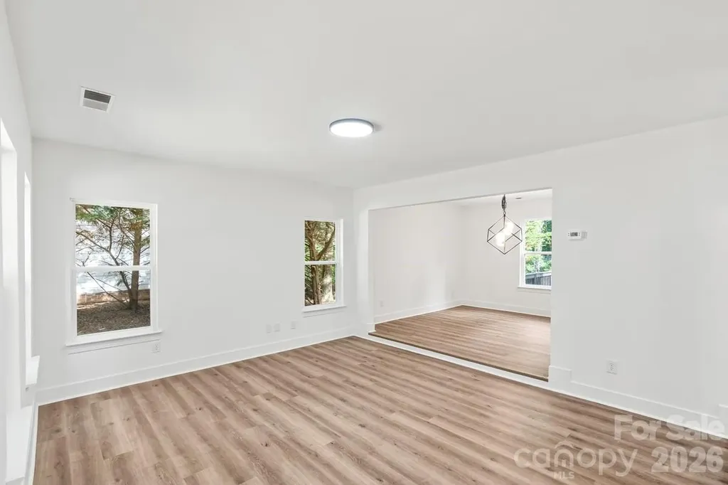 2033 Colony Hill Drive Charlotte NC 28214