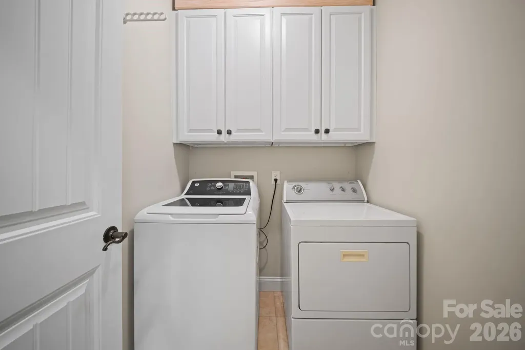 813 Beech Tree Place Hendersonville NC 28792
