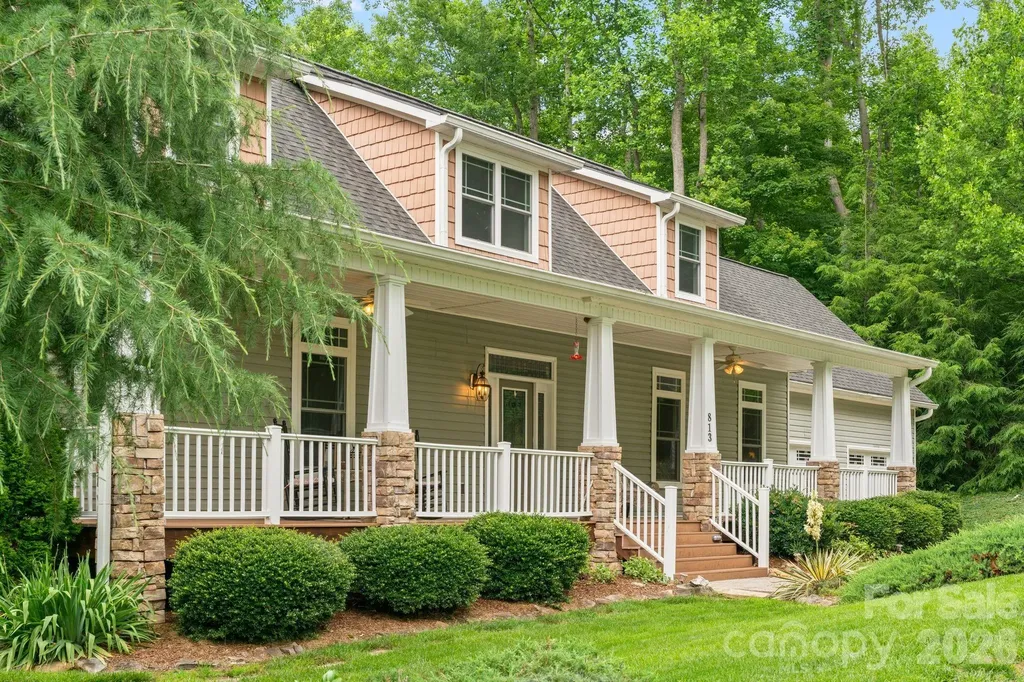 813 Beech Tree Place Hendersonville NC 28792