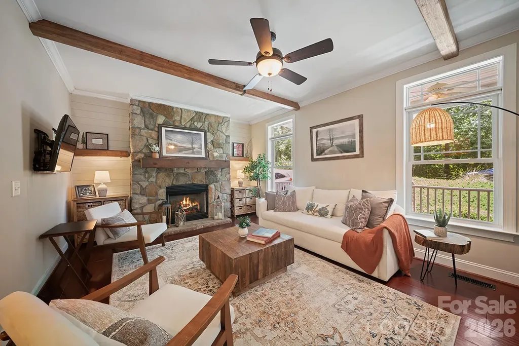 813 Beech Tree Place Hendersonville NC 28792