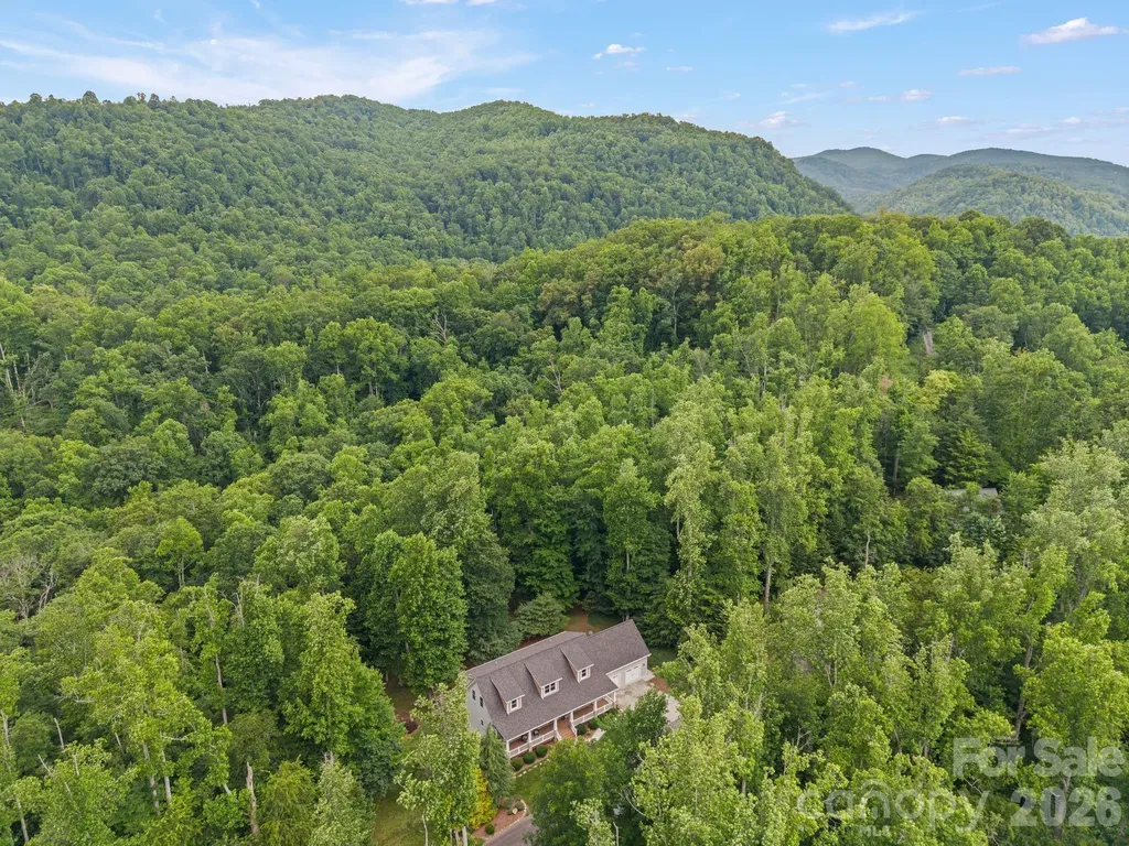 813 Beech Tree Place Hendersonville NC 28792