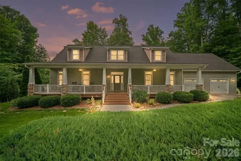 813 Beech Tree Place Hendersonville NC 28792