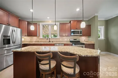 813 Beech Tree Place Hendersonville NC 28792