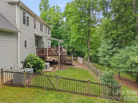 813 Beech Tree Place Hendersonville NC 28792