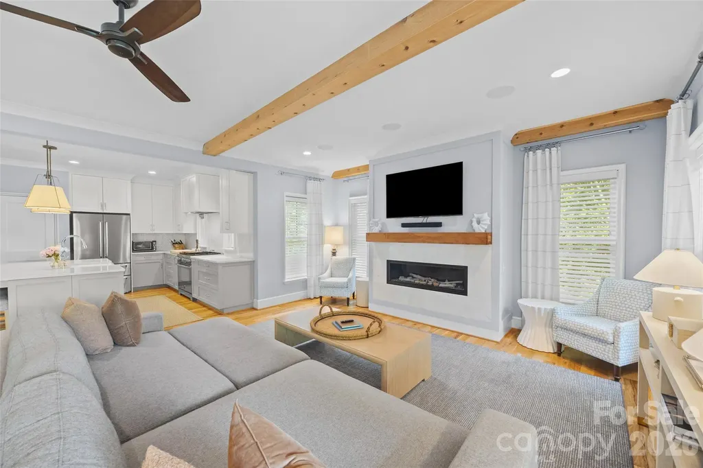 1408 Cortland Road W Charlotte NC 28209