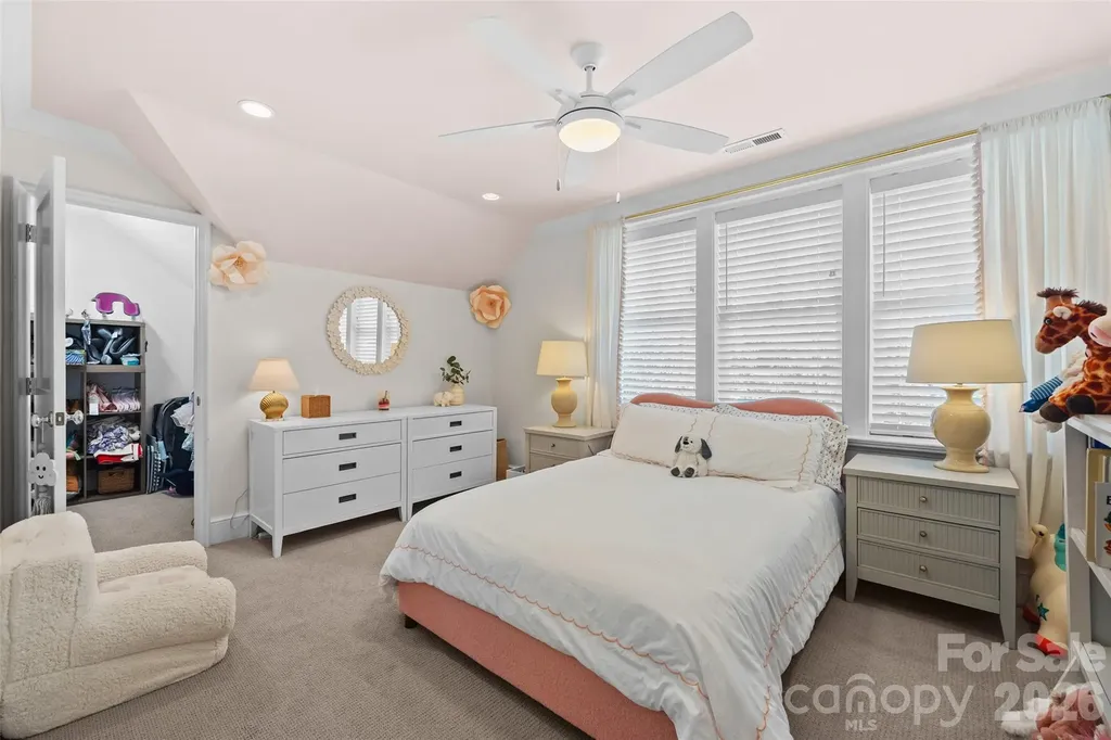 1408 Cortland Road W Charlotte NC 28209