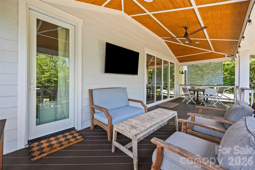 1408 Cortland Road W Charlotte NC 28209