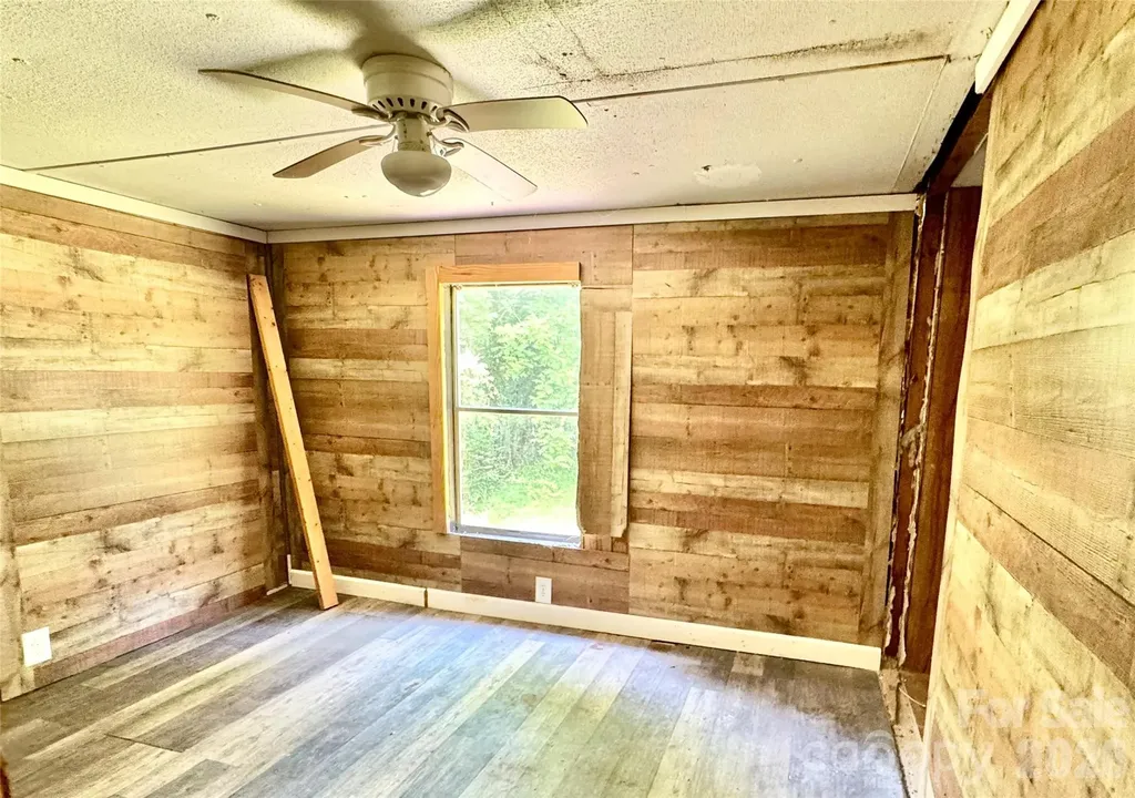 8 White Oak Drive Leicester NC 28748