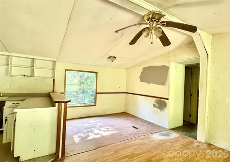 8 White Oak Drive Leicester NC 28748