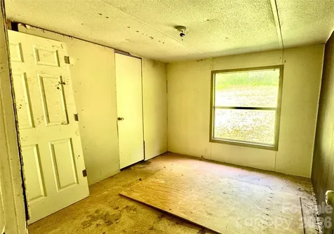 8 White Oak Drive Leicester NC 28748