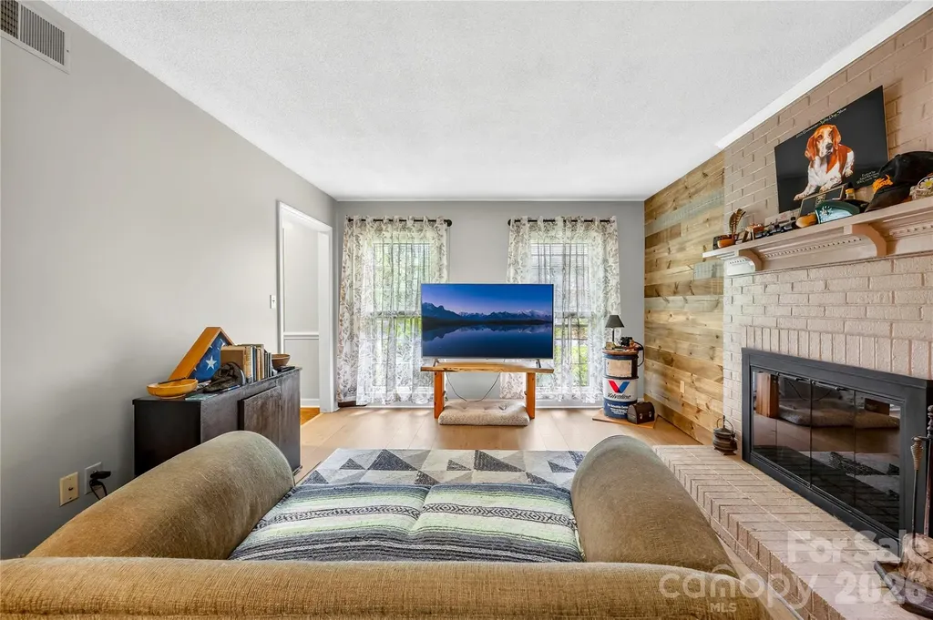 8349 Norcroft Drive Charlotte NC 28269