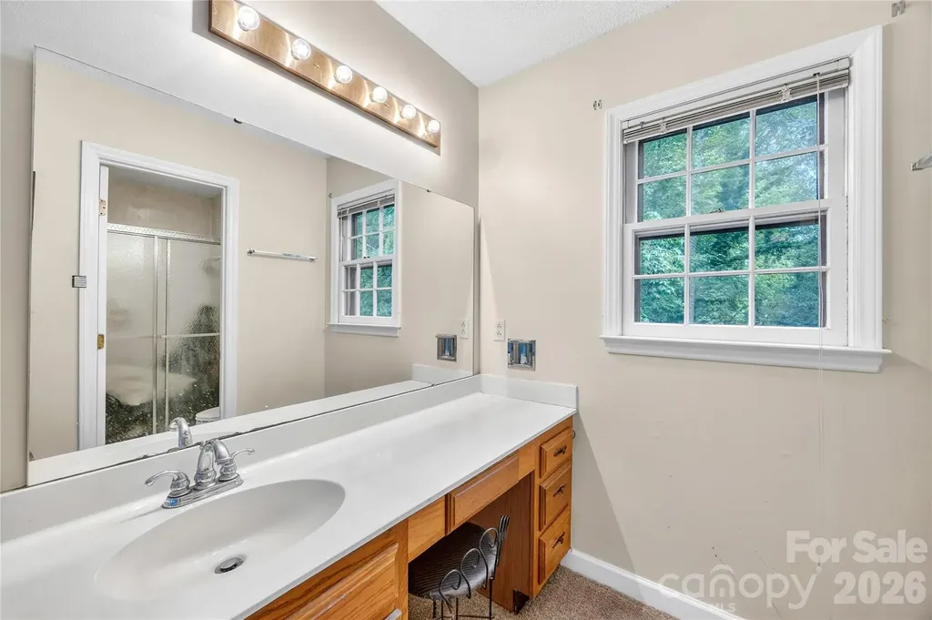 8349 Norcroft Drive Charlotte NC 28269