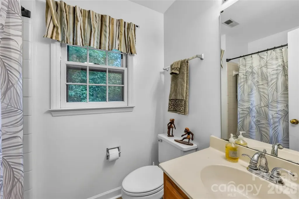 8349 Norcroft Drive Charlotte NC 28269
