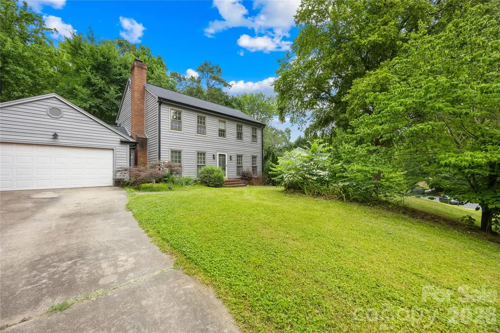 8349 Norcroft Drive Charlotte NC 28269