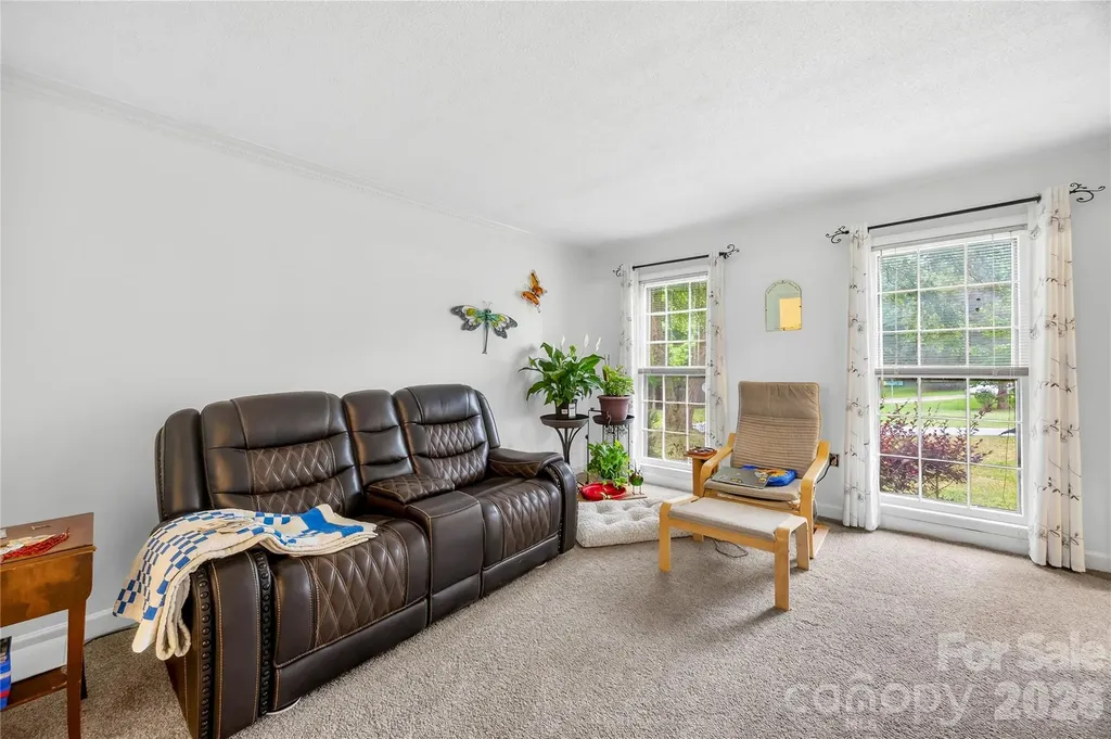 8349 Norcroft Drive Charlotte NC 28269