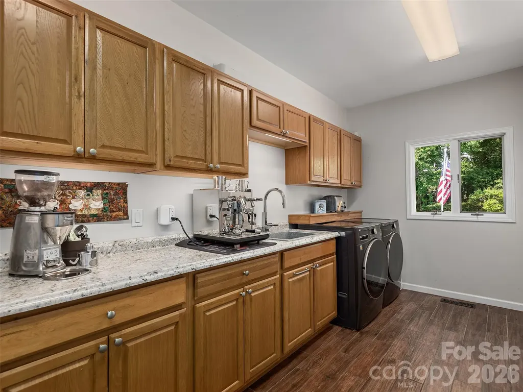 18 Thornapple Drive Hendersonville NC 28739