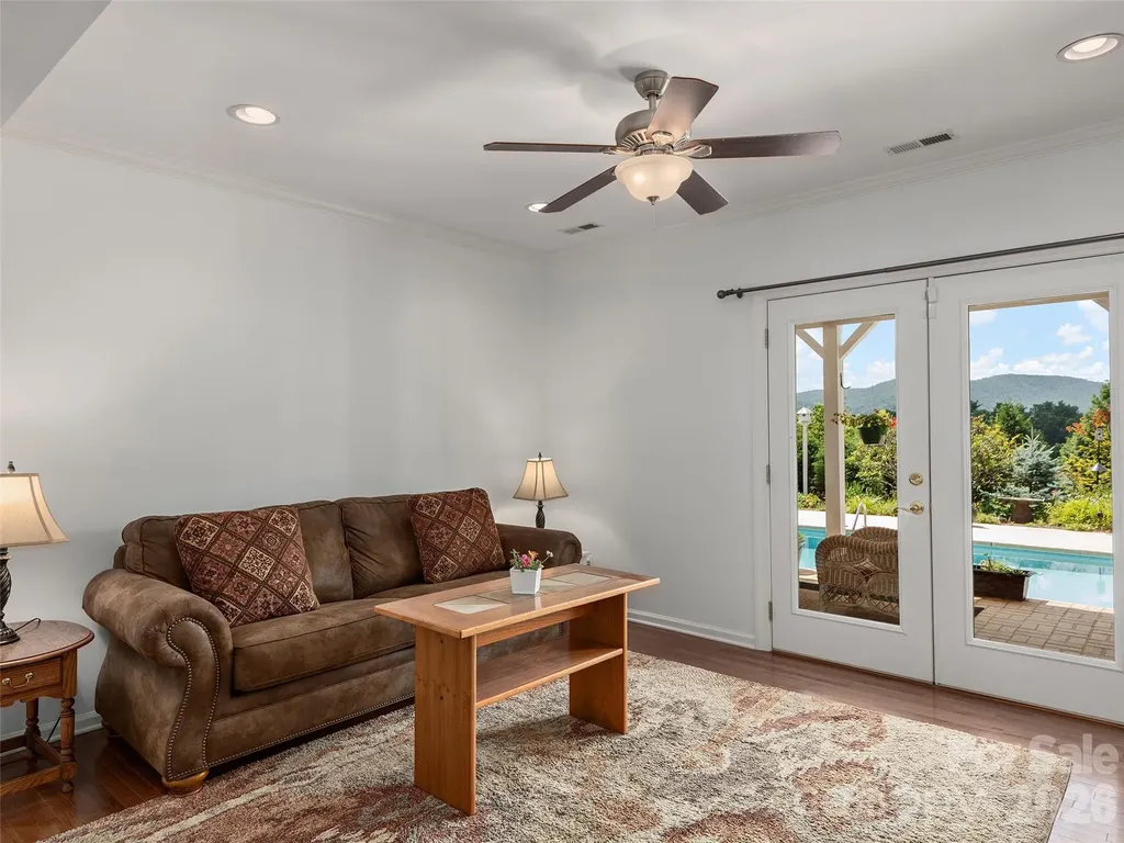 18 Thornapple Drive Hendersonville NC 28739