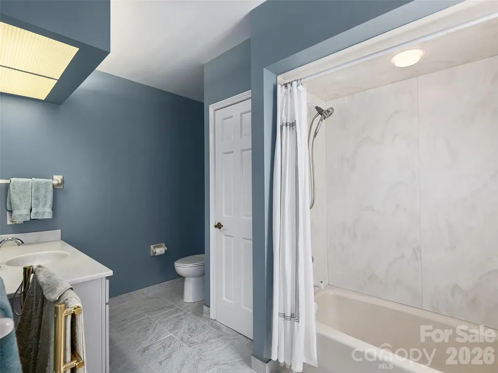 18 Thornapple Drive Hendersonville NC 28739