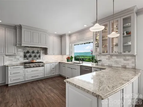18 Thornapple Drive Hendersonville NC 28739