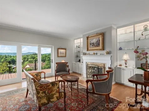 18 Thornapple Drive Hendersonville NC 28739