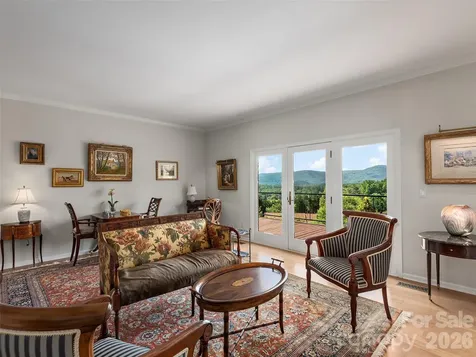 18 Thornapple Drive Hendersonville NC 28739
