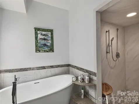 18 Thornapple Drive Hendersonville NC 28739