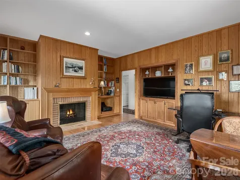 18 Thornapple Drive Hendersonville NC 28739