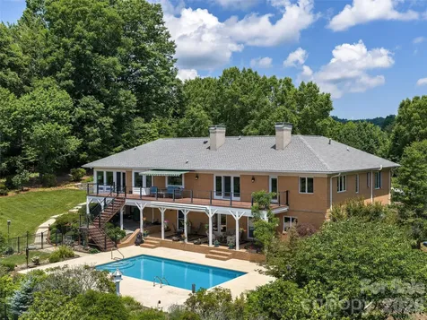 18 Thornapple Drive Hendersonville NC 28739