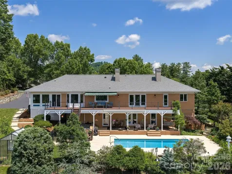 18 Thornapple Drive Hendersonville NC 28739