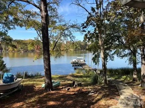 300 Valley 1 Drive Winnsboro SC 29180