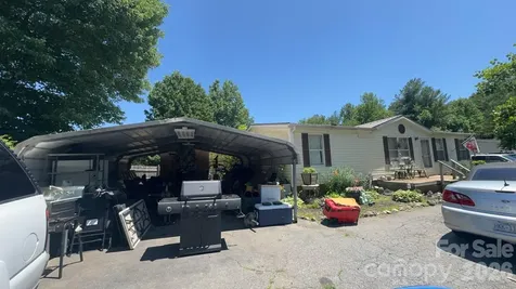 1694 Roy Caldwell Street Morganton NC 28655