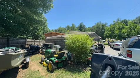 1694 Roy Caldwell Street Morganton NC 28655