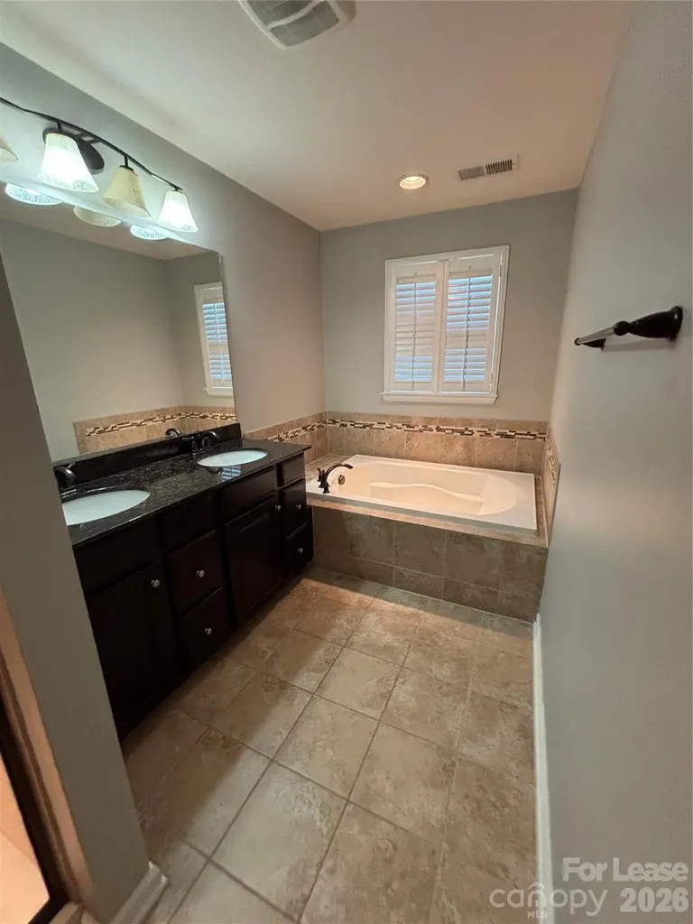 9520 Alice Mcginn Drive Charlotte NC 28277