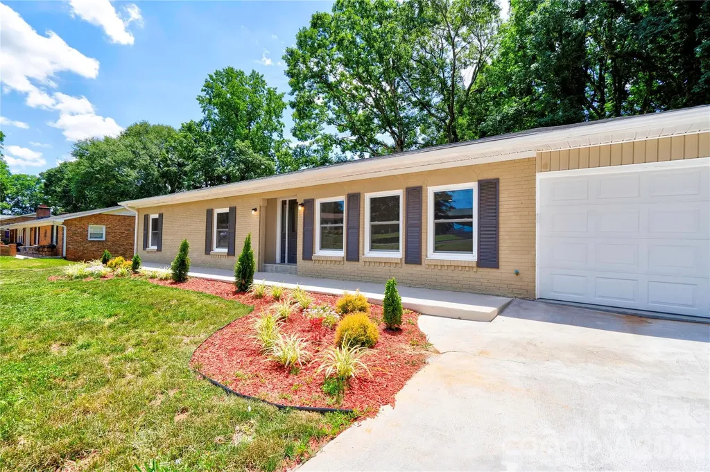 2173 Ridgewood Drive Gastonia NC 28054