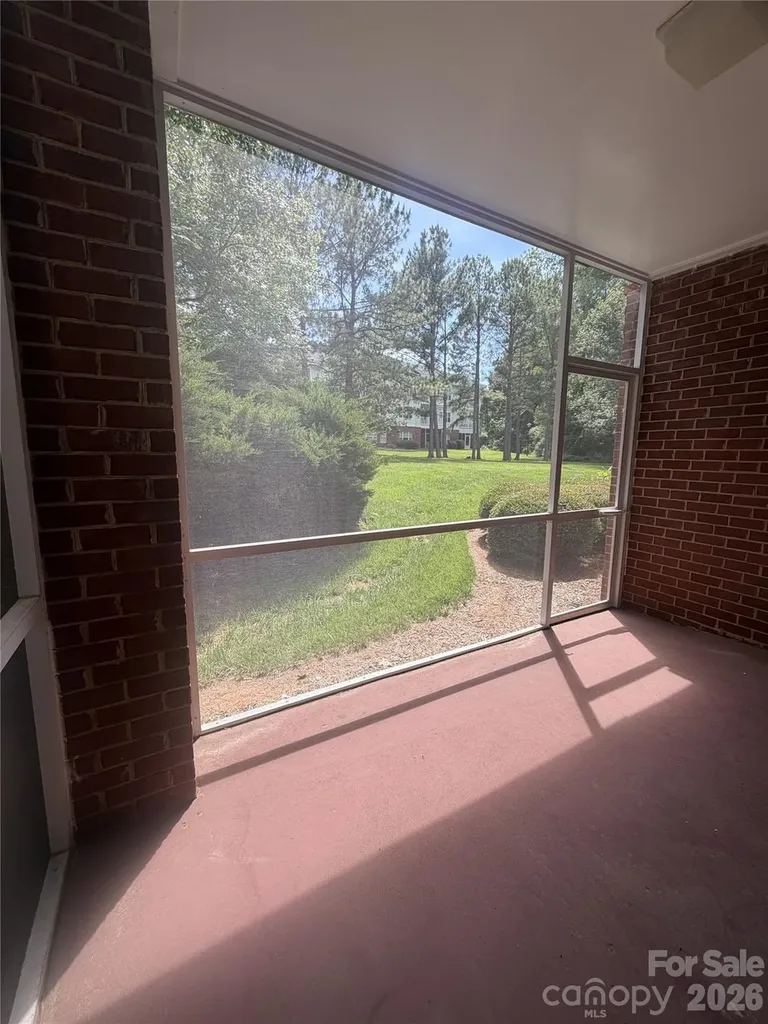8733 Coralbell Lane Charlotte NC 28213