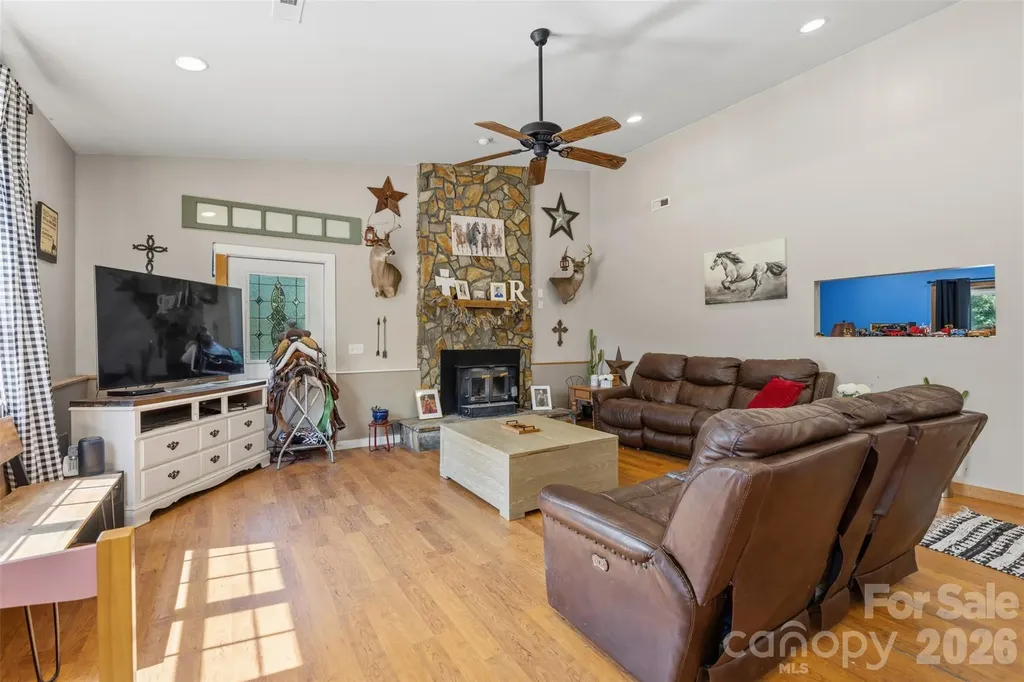 2269 Lee Roy Lane Lenoir NC 28645