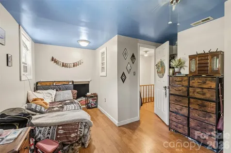 2269 Lee Roy Lane Lenoir NC 28645